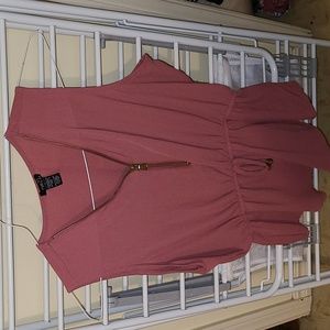 Rue 21 sleeveless zip up top size L top